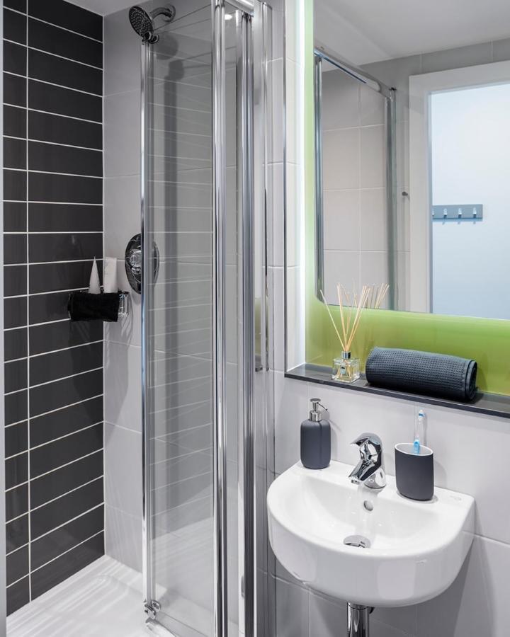 Zeni Ensuite, In The Vibrant Docklands Дъблин Екстериор снимка